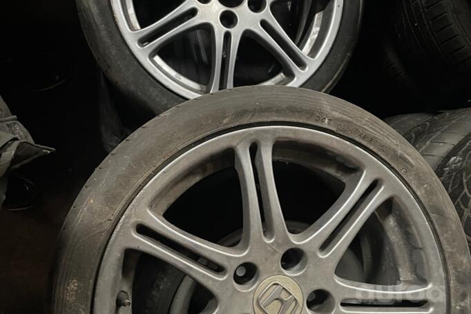 Kita, lengvojo lydinio