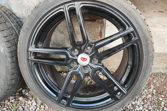 Kita, lengvojo lydinio