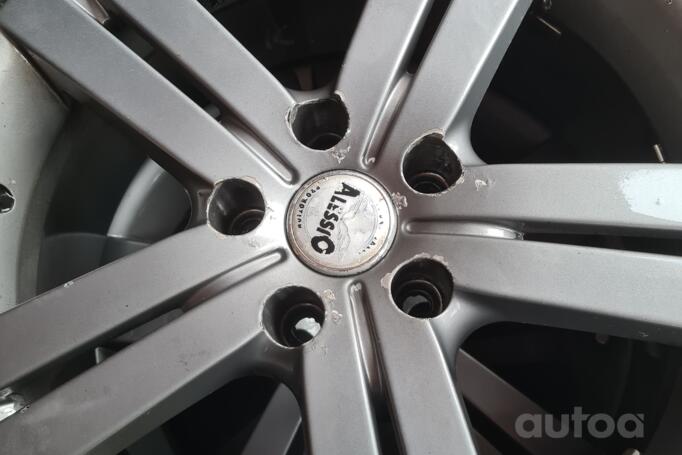 Kita, lengvojo lydinio