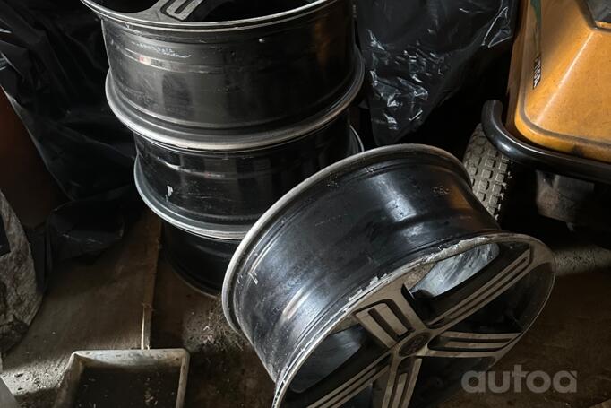 Kita, lengvojo lydinio