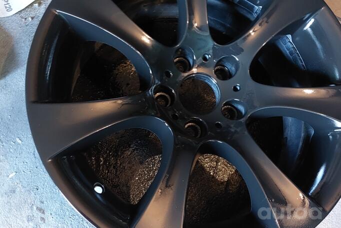 Kita, lengvojo lydinio