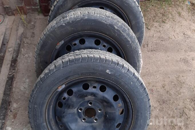 Kita, plieniniai štampuoti