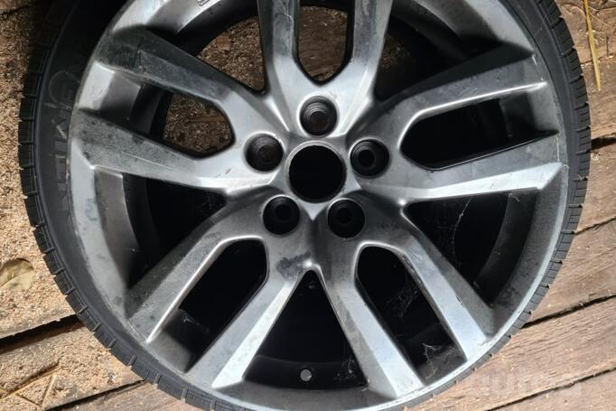 LEXUS, lengvojo lydinio