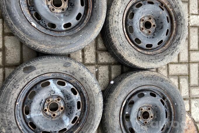 Kita, plieniniai štampuoti