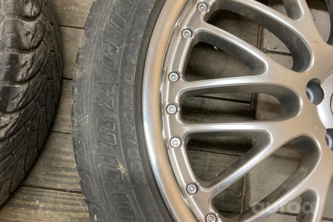 Larzon Panamera, lengvojo lydinio