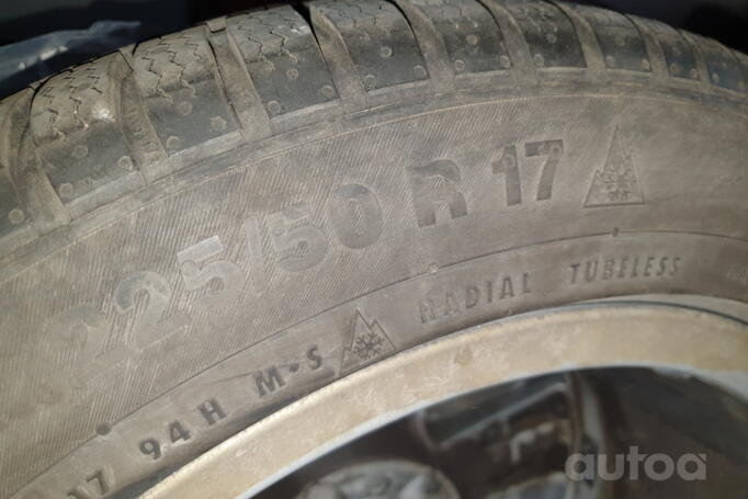 Kita, lengvojo lydinio