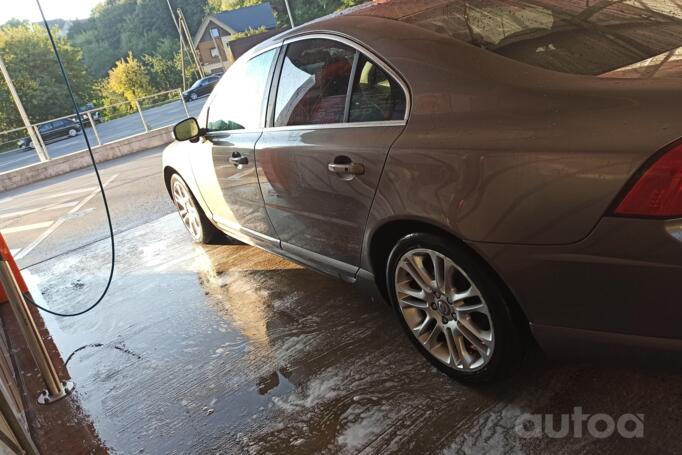 Volvo, lengvojo lydinio