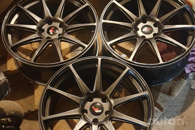 Japan Racing JR11, lengvojo lydinio