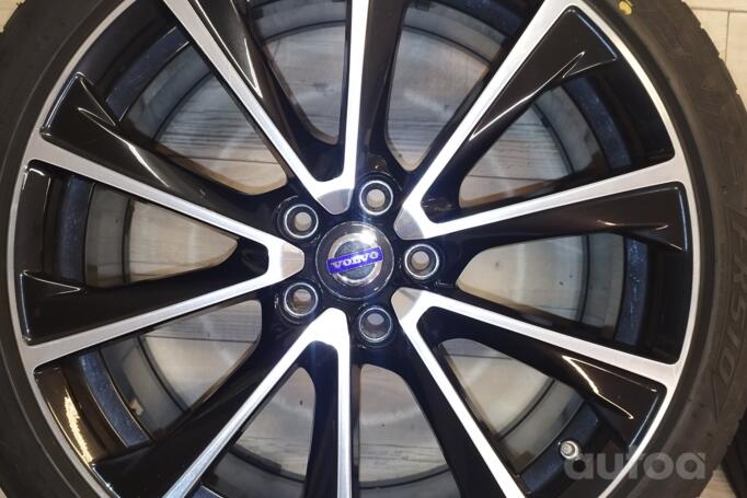 Volvo, lengvojo lydinio