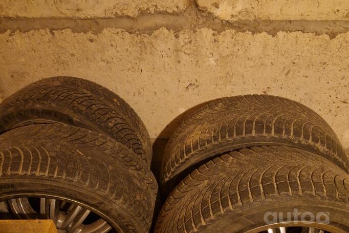 Kita, lengvojo lydinio