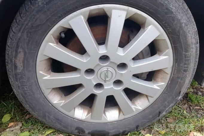 Kita, lengvojo lydinio