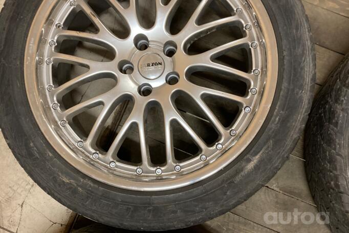 Larzon Panamera, lengvojo lydinio