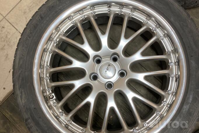 Larzon Panamera, lengvojo lydinio