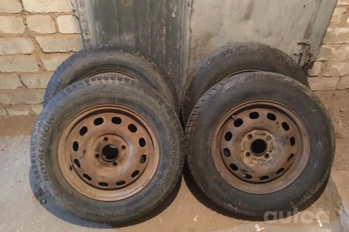 Ford, plieniniai štampuoti