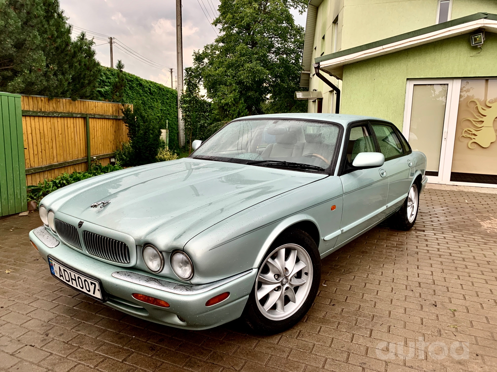 Jaguar xjr x308