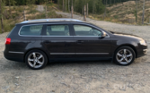 Volkswagen Passat B6 wagon 5-doors