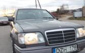 Mercedes-Benz W124 1 generation