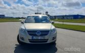 Volkswagen Tiguan 1 generation Crossover