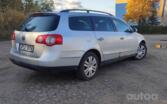 Volkswagen Passat B6 wagon 5-doors