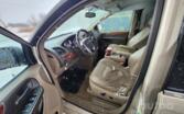 Chrysler Town & Country 5 generation [restyling]