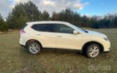 Nissan X-Trail T32 Crossover