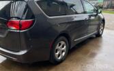 Chrysler Pacifica 2 generation Minivan