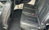 Chrysler Pacifica 2 generation Minivan