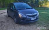 Opel Zafira C Tourer minivan