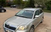 Toyota Avensis 2 generation wagon