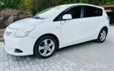 Toyota Verso 1 generation Minivan