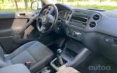 Volkswagen Tiguan 1 generation [restyling] Crossover