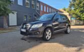 Volkswagen Tiguan 1 generation Crossover