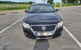 Volkswagen Passat B6 Sedan 4-doors