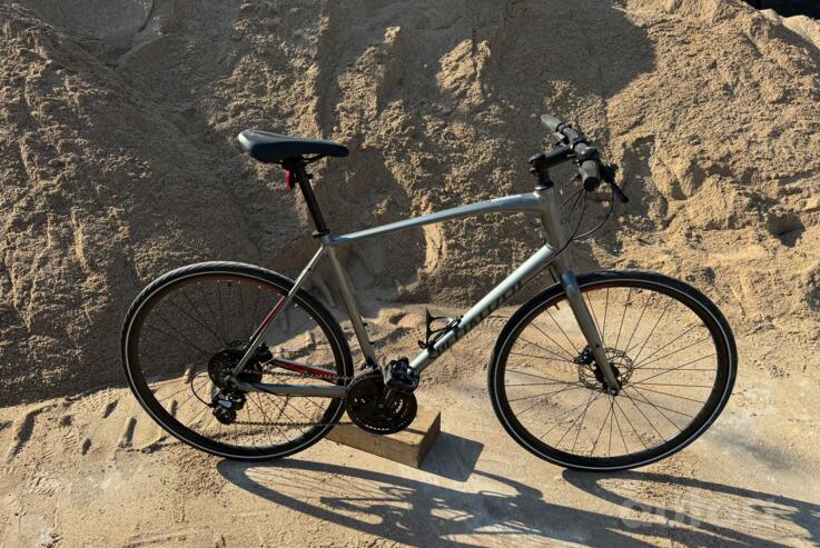 Specialized Sirrus