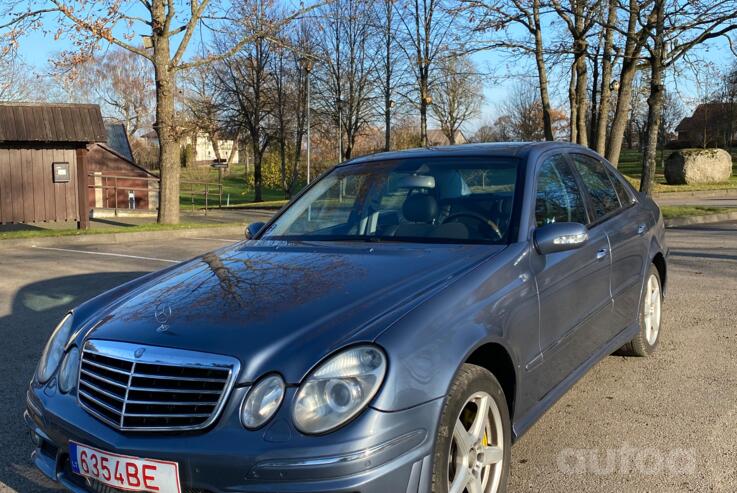 Mercedes-Benz E-Class W211 Sedan