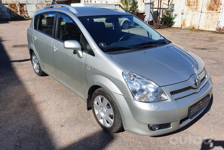 Toyota Corolla Verso 1 generation [restyling] Minivan