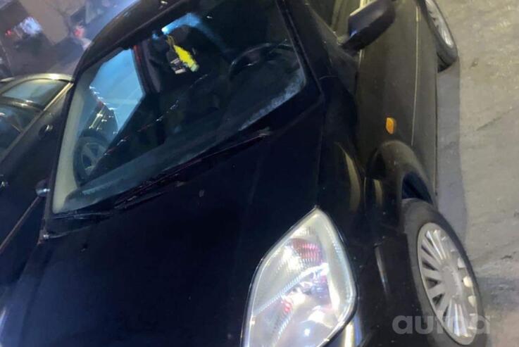 Ford Fiesta 5 generation Hatchback 5-doors