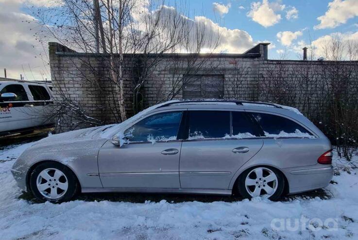 Mercedes-Benz E-Class W211 Sedan