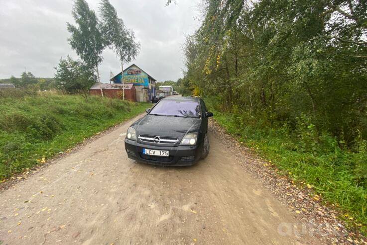 Opel Vectra C GTS hatchback