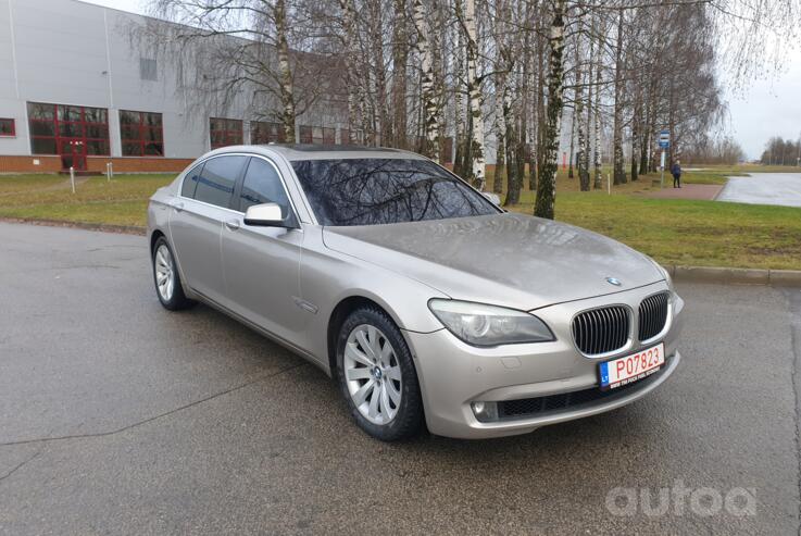BMW 7 Series F01/F02 Sedan