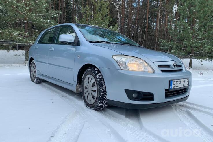 Toyota Corolla E120 Hatchback 5-doors