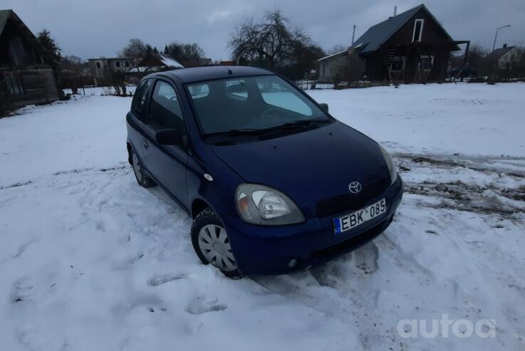 Toyota Yaris 1 generation