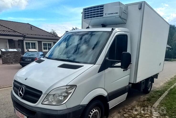 Mercedes-Benz Sprinter Second generation