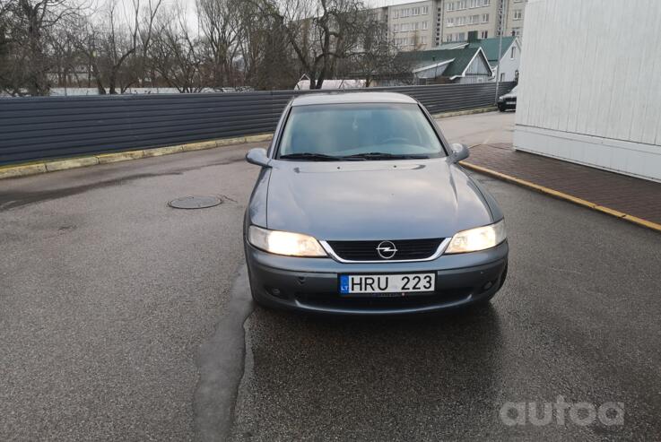 Opel Vectra B [restyling] Hatchback