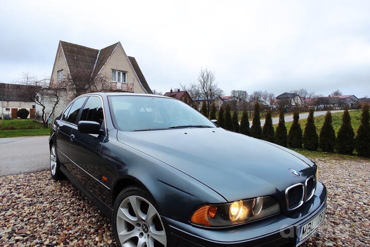 BMW 5 Series E39 Sedan 4-doors