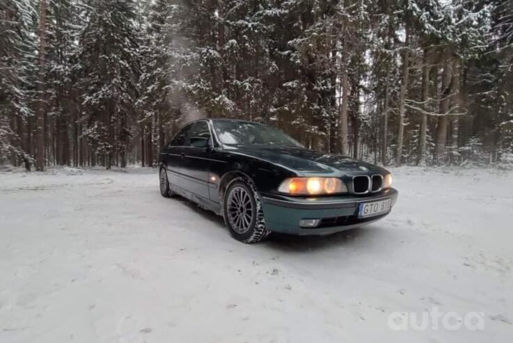 BMW 5 Series E39 Sedan 4-doors