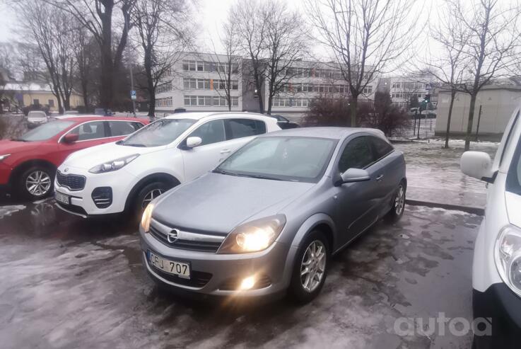 Opel Astra H Hatchback