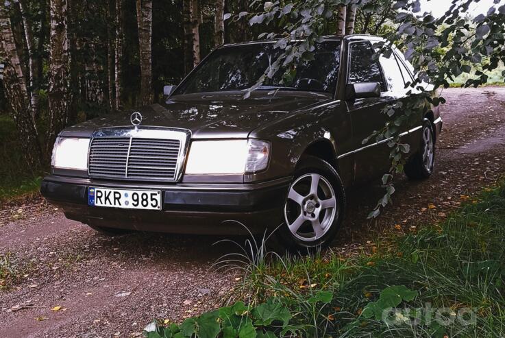 Mercedes-Benz 190 (W201) 1 generation