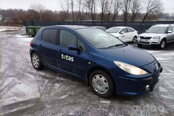 Peugeot 307 1 generation [restyling] Hatchback 5-doors