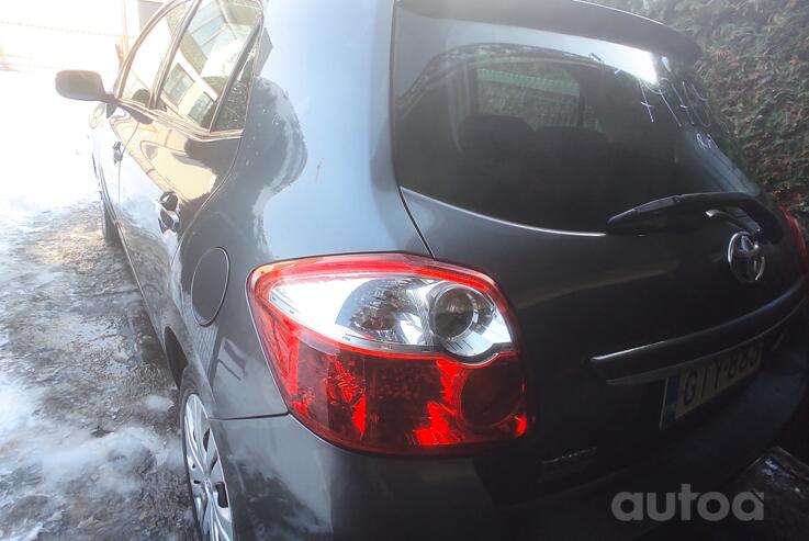 Toyota Auris 1 generation [restyling] Hatchback 5-doors